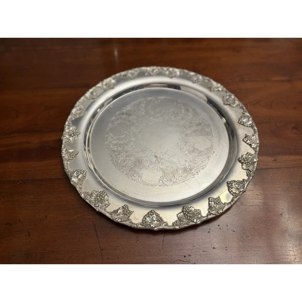 ROCOCO‎ VINE VINTAGE STYLE SILVER CHASED ROUND BAR WAITER SERVING TRAY ENGLISH